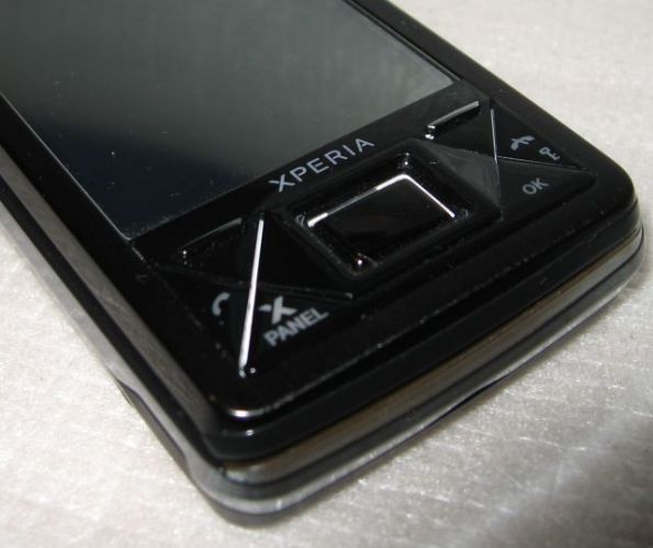 Sony-Ericsson X1i black - Front button detail